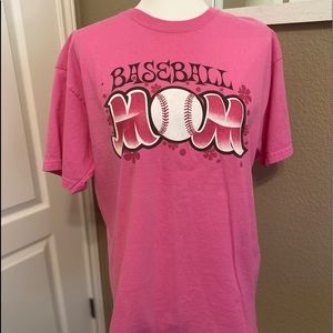 “Baseball Mom” T-shirt Size Large